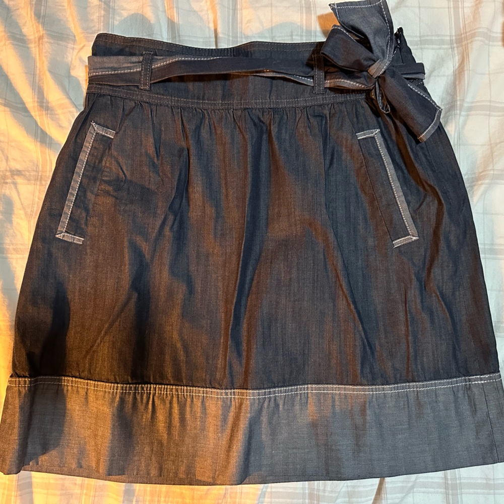 LOFT Denim Style Mini Skirt with Bow | Size 6